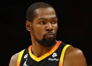 包含格林复出首战，杜兰特状态火爆，险胜成为焦点！的词条